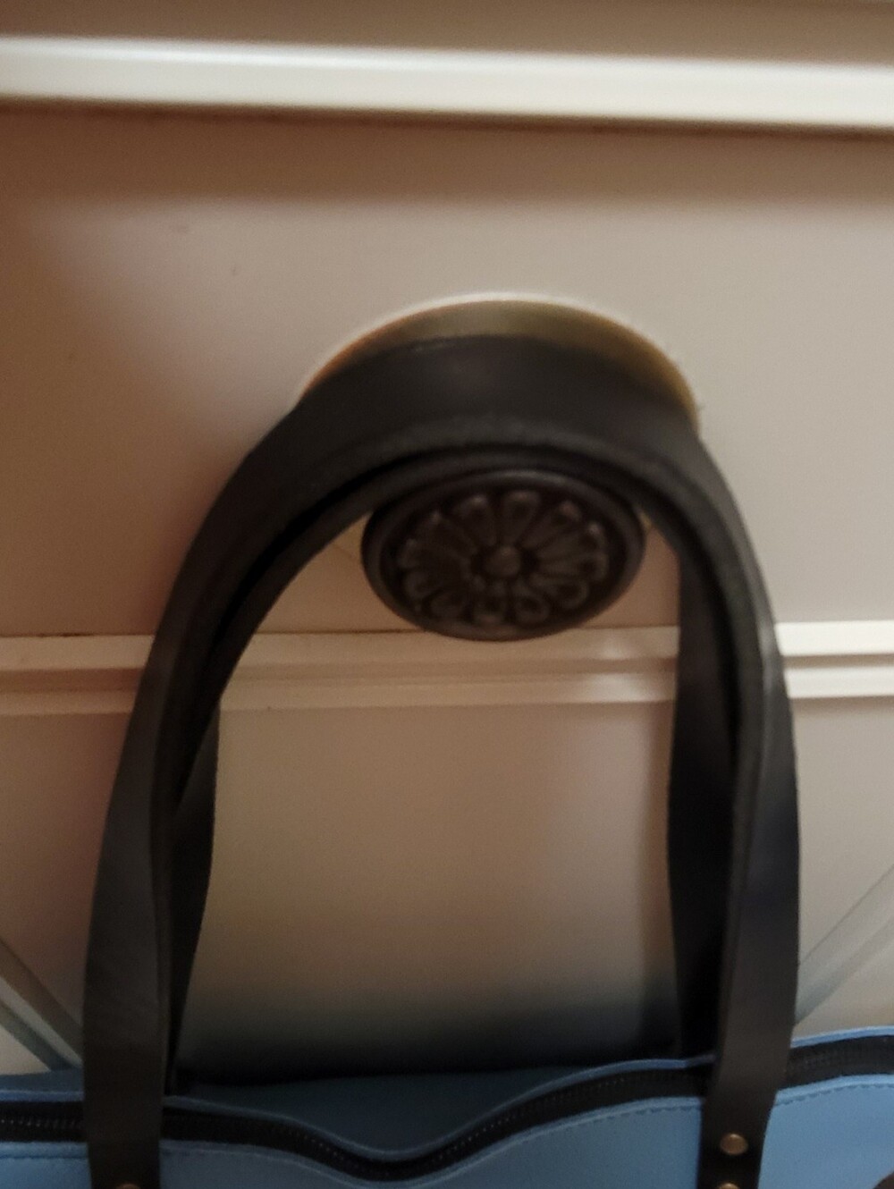 Portland Leather Medium Zip Tote In Dream - Picture 9 of 9